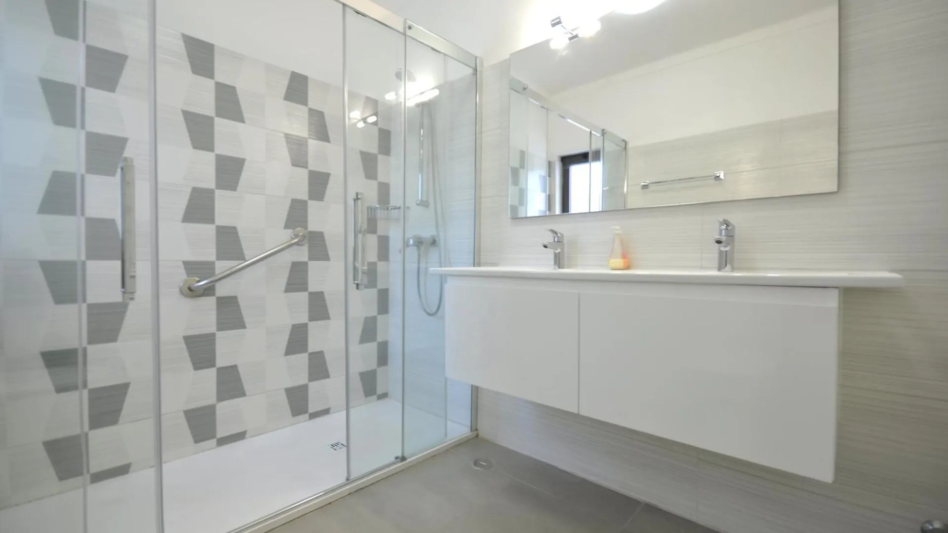 Private Pool Villa Walking Distance To The Centre Loule