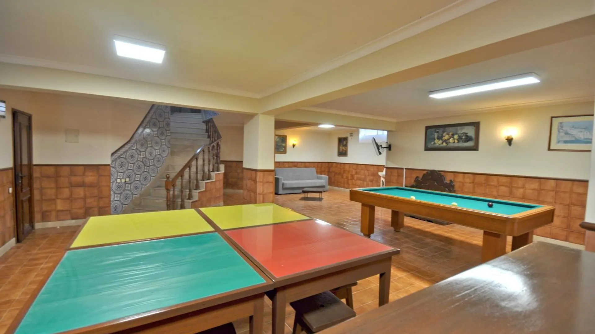 Private pool villa walking distance to the centre Loulé 0*,