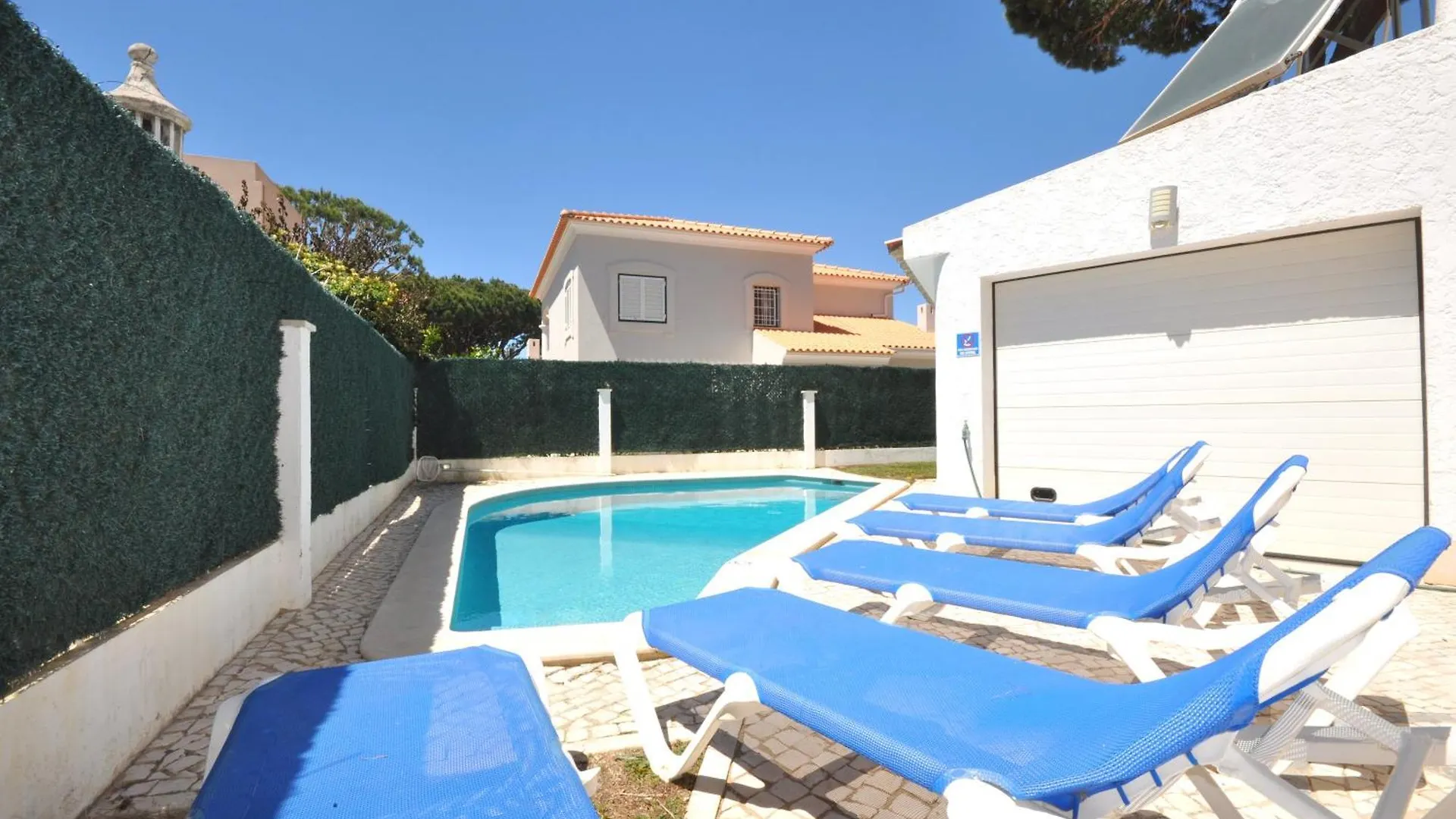 Private Pool Villa Walking Distance To The Centre Loule