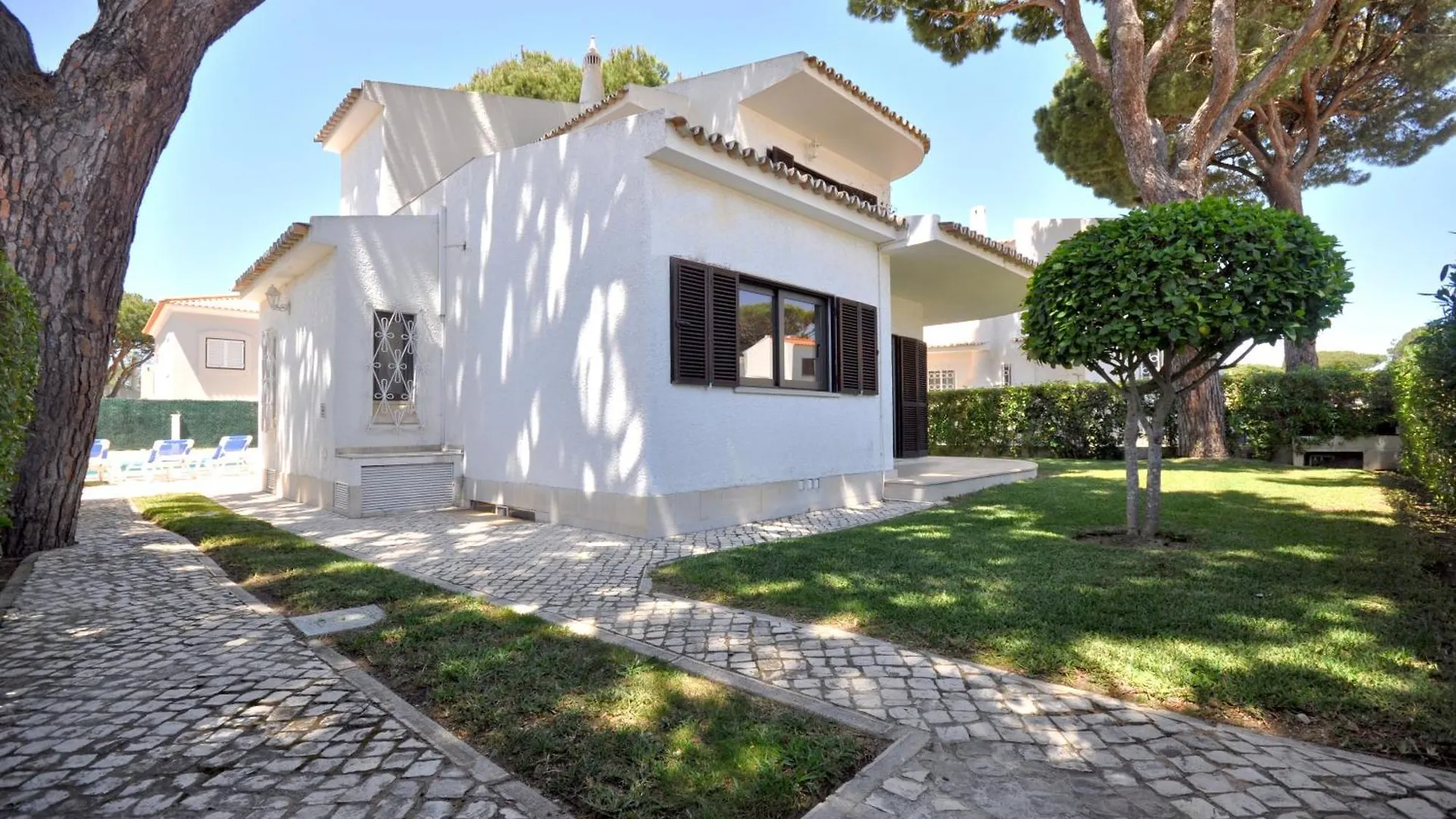Private pool villa walking distance to the centre Loulé